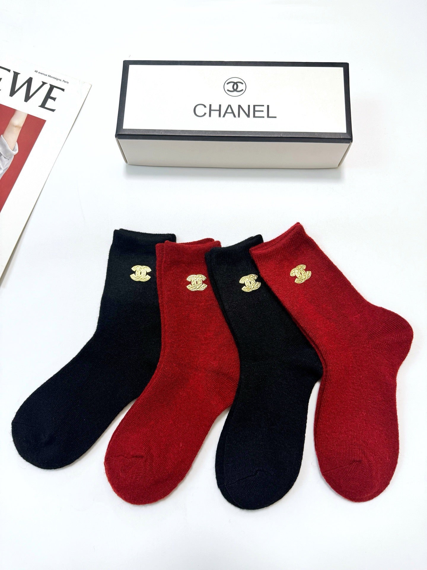 CHANEL 26S CREW SOCKS 403655 (1 BOX)