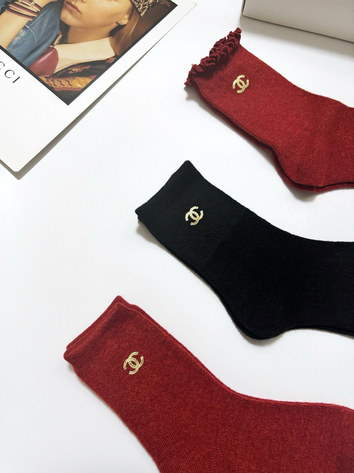 CHANEL 26S CREW SOCKS 407172 (1 BOX)