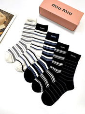 MIUMIU 26S CREW SOCKS 407174 (1 BOX)