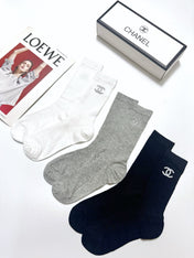 CHANEL 26S CREW SOCKS 408734 (1 BOX)