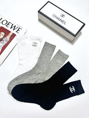 CHANEL 26S CREW SOCKS 408734 (1 BOX)