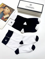 CHANEL 26S CREW SOCKS 410289 (1 BOX)