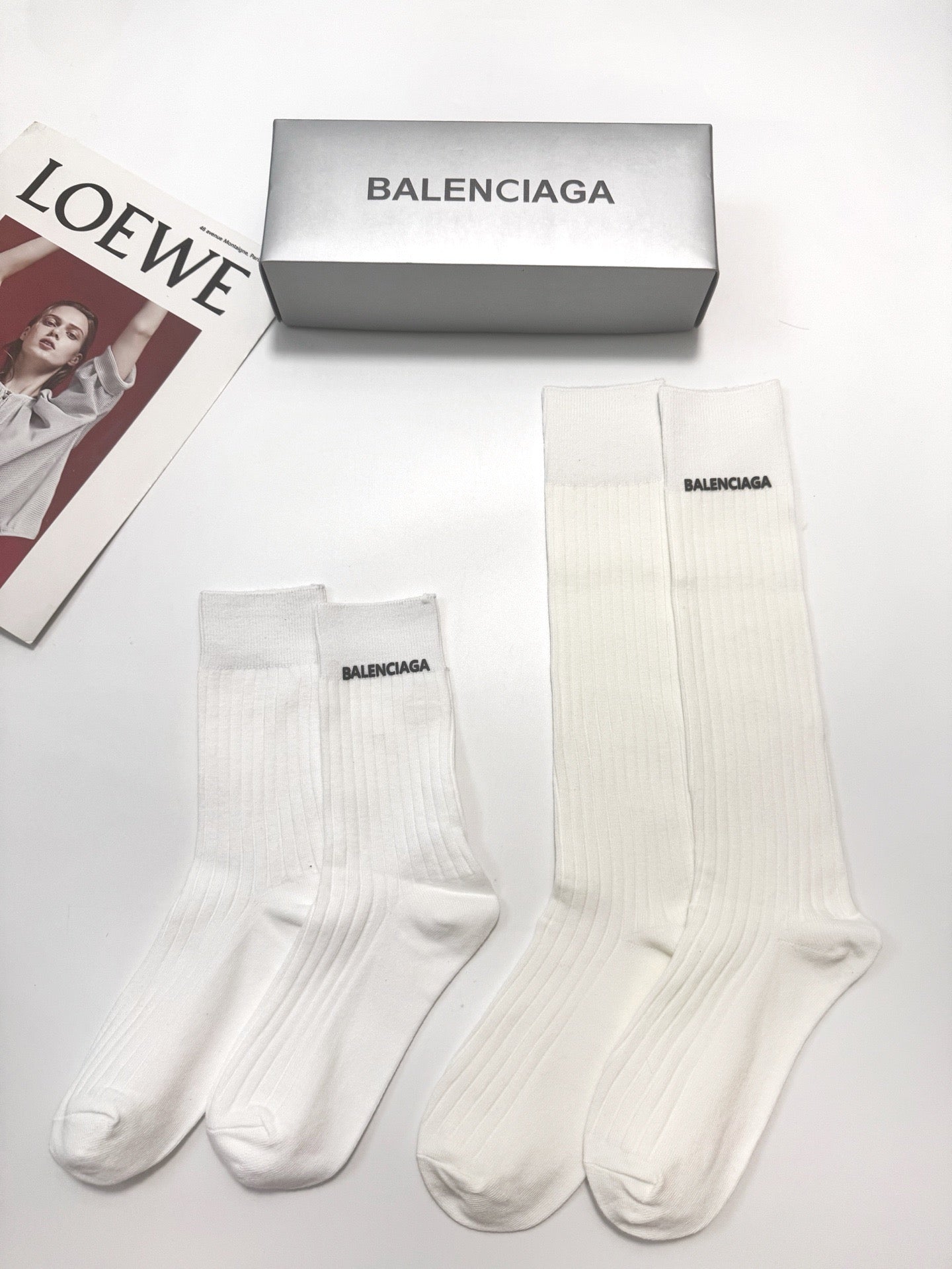 BALENCIAGA 26S CREW SOCKS 410301 (1 BOX)