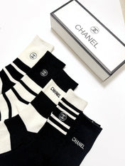 CHANEL 26S CREW SOCKS 412433 (1 BOX)