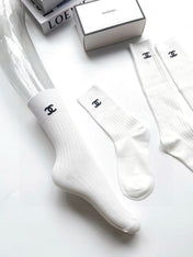 CHANEL 26S CREW SOCKS 412439 (1 BOX)