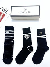 CHANEL 26S CREW SOCKS 412445 (1 BOX)