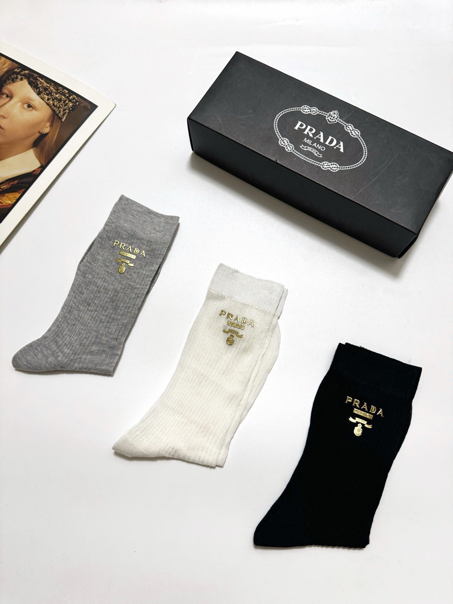 PRADA 26S CREW SOCKS 413919 (1 BOX)