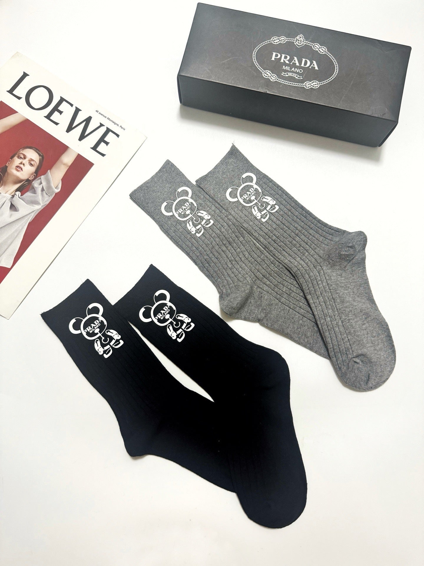 PRADA 26S CREW SOCKS 415681 (1 BOX)