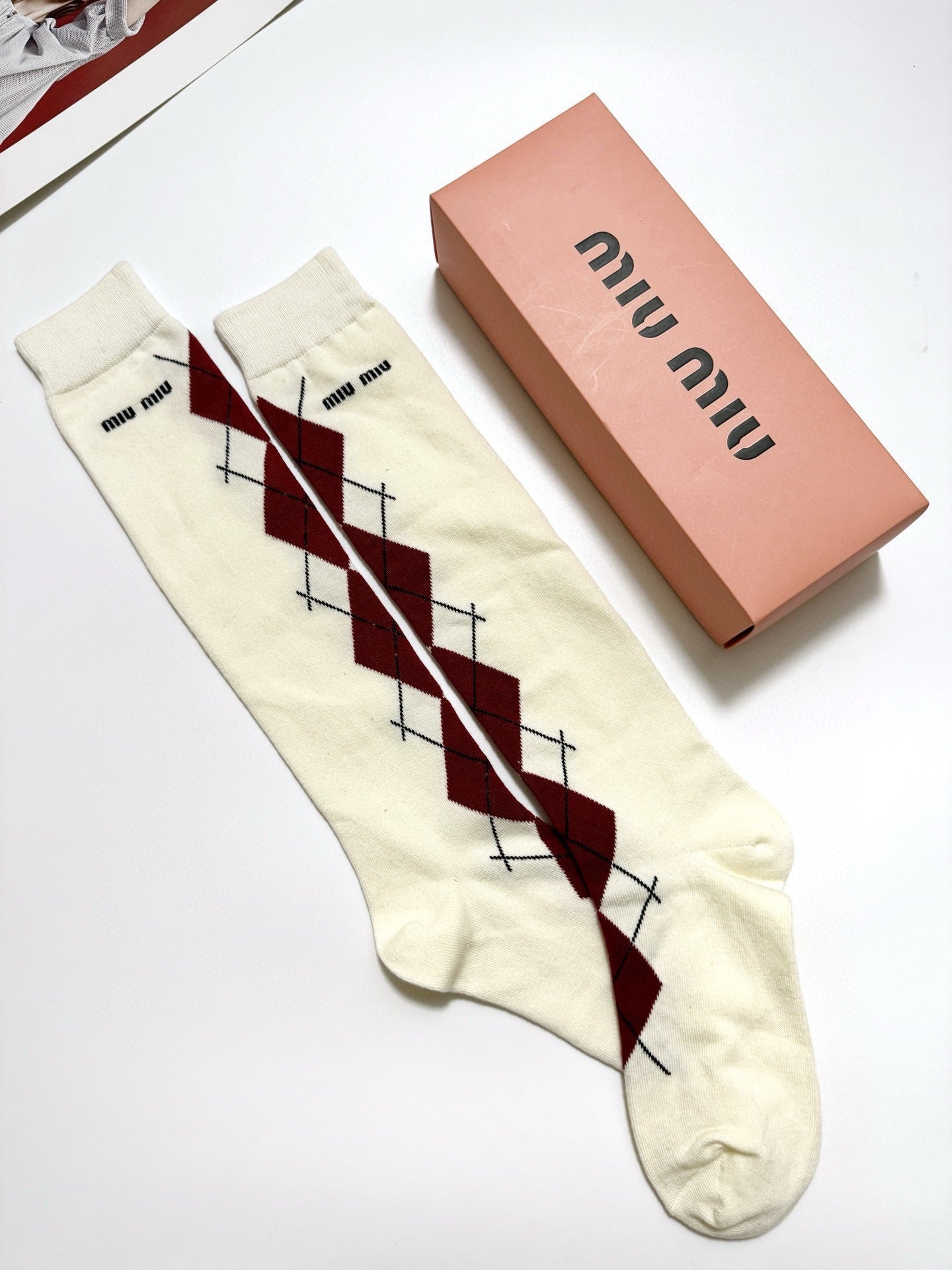 MIUMIU 26S CREW SOCKS 417702 (1 BOX)