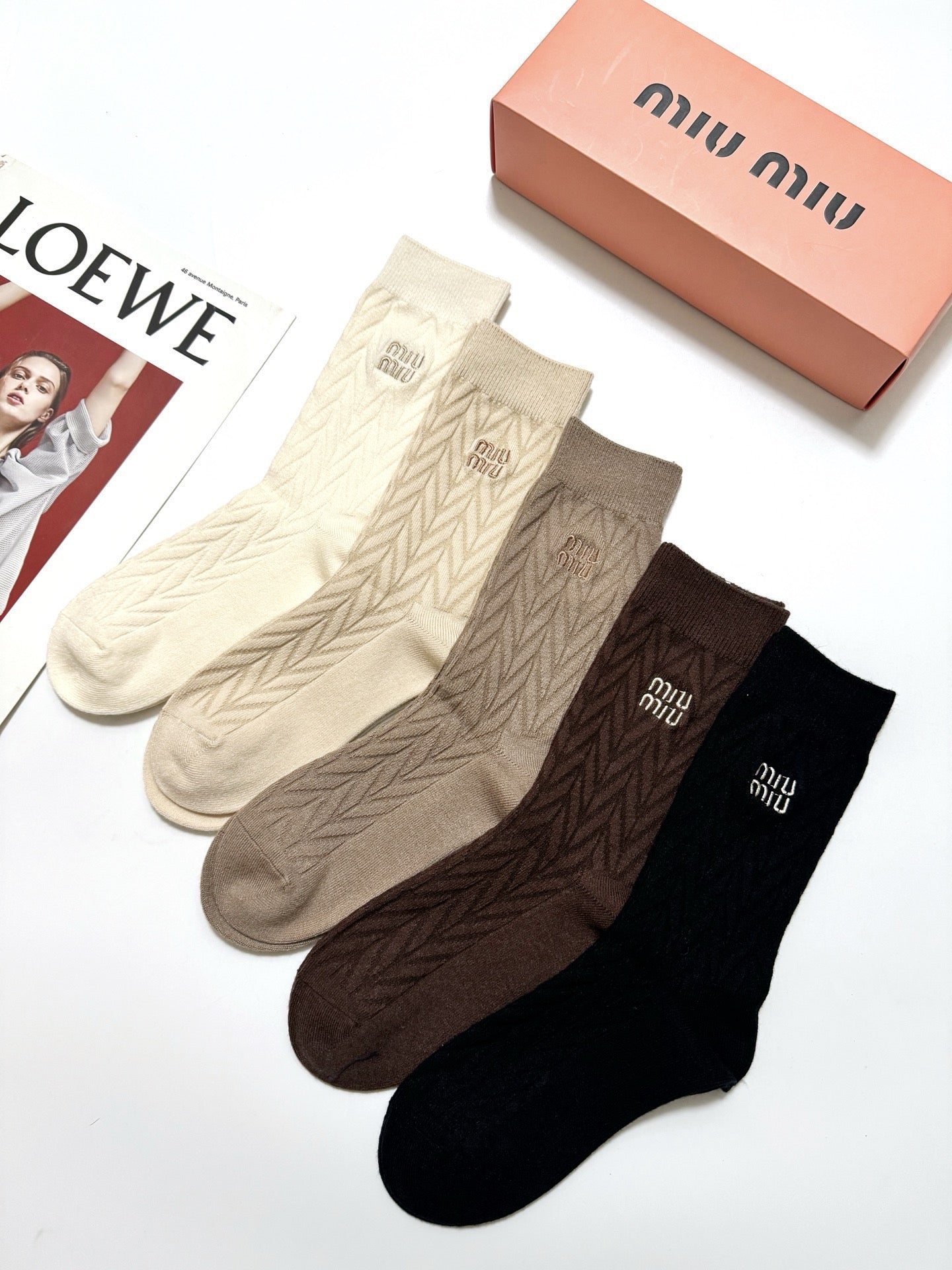 MIUMIU 26S CREW SOCKS 417708 (1 BOX)