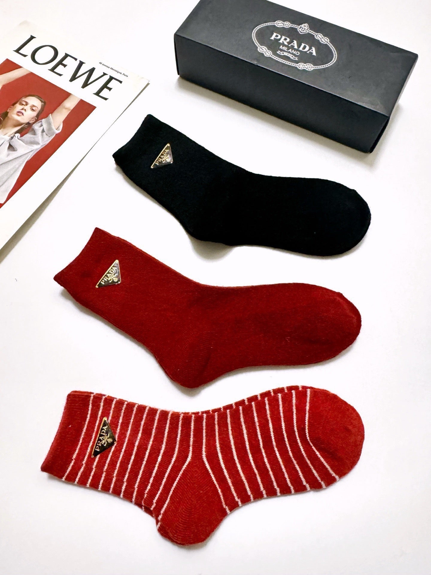 PRADA 26S CREW SOCKS 425089 (1 BOX)