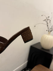 HM 26S OASIS SANDAL IN DARK BROWN SUEDE WITH CRYSTALS