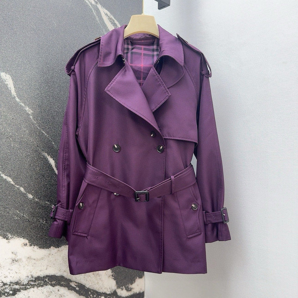 BURBERRY 25S DOUBLE-BREASTED TRENCH COAT 147