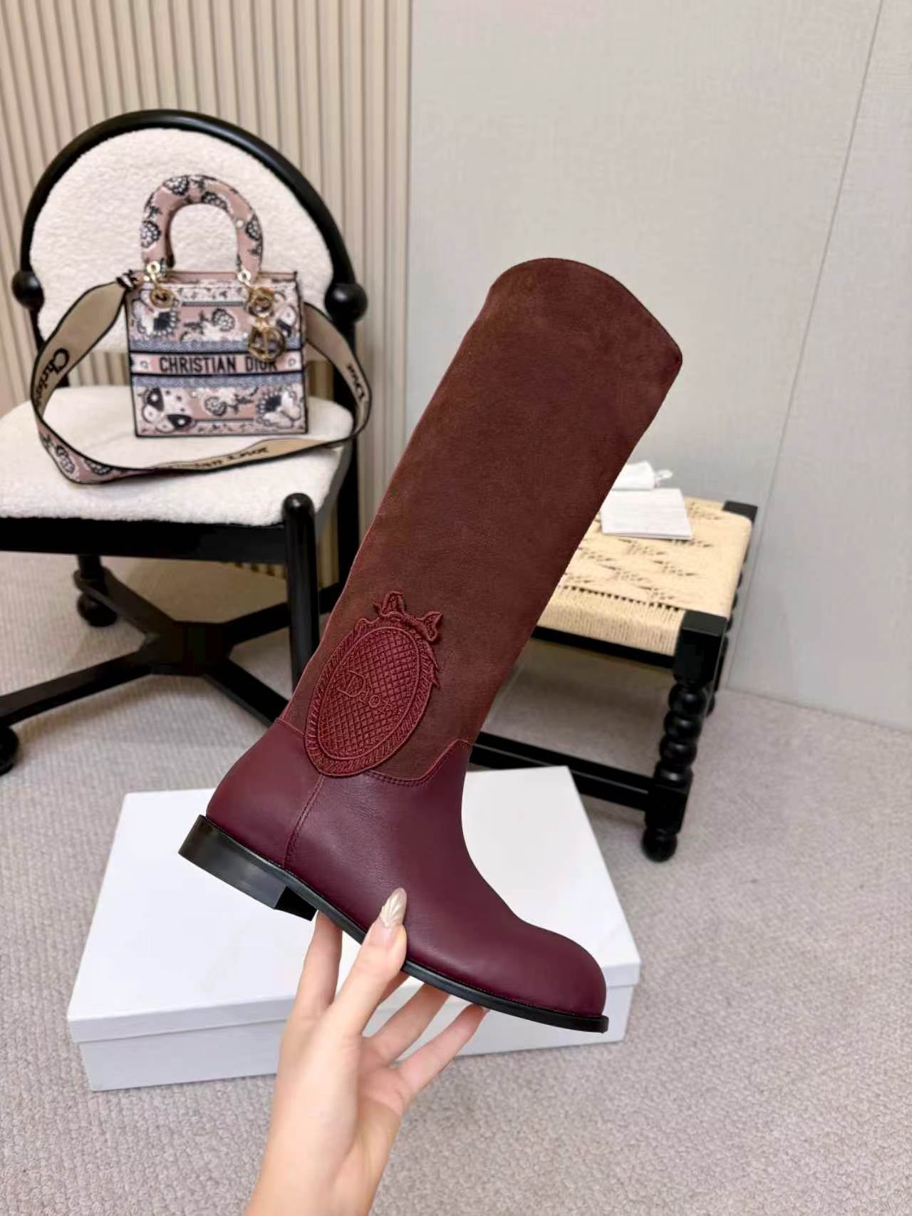 DIOR 26S FLAT OVER-THE-KNEE BOOTS IN BURGUNDY RED SUEDE AND CALFSKIN