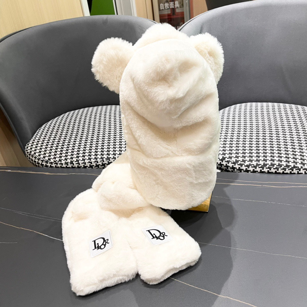 PLUSH WARM HAT IN WHITE RABBIT FUR WITH FOX EARS 439587