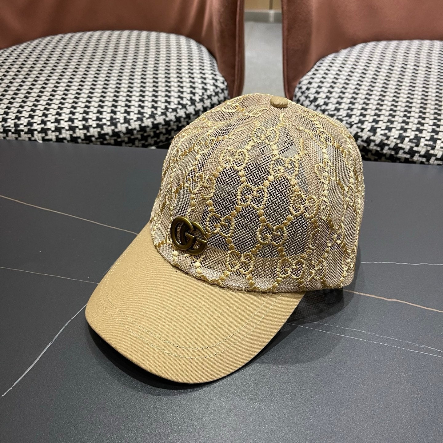 GUCCI 26S BASEBALL CAP STYLE 242