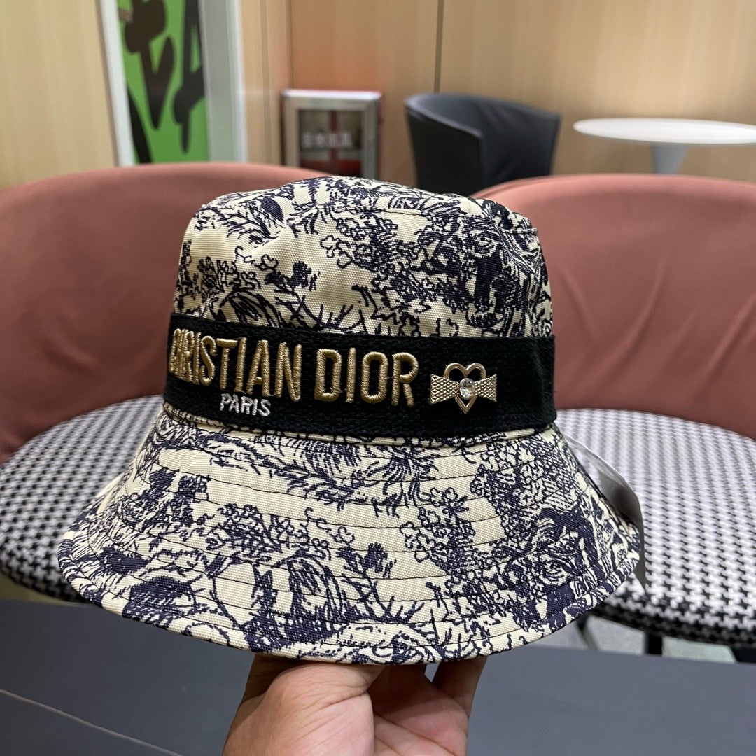 DIOR 26S BUCKET HAT STYLE 125