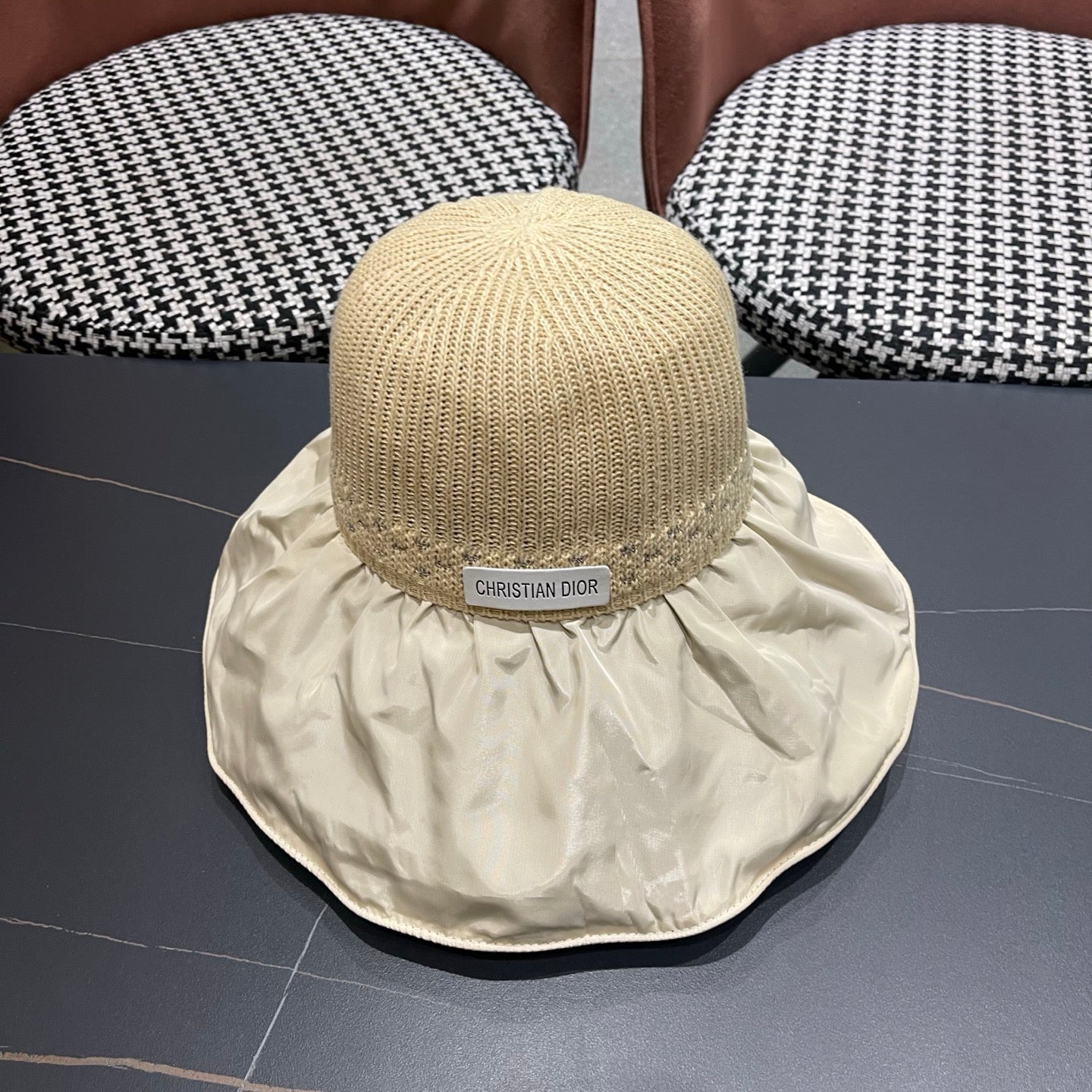 DIOR 26S KNIT SUN HAT  STYLE 229