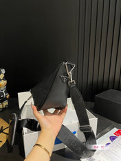 PRA TRIANGLE 26 SHOULDER BAG IN BLACK CALFSKIN