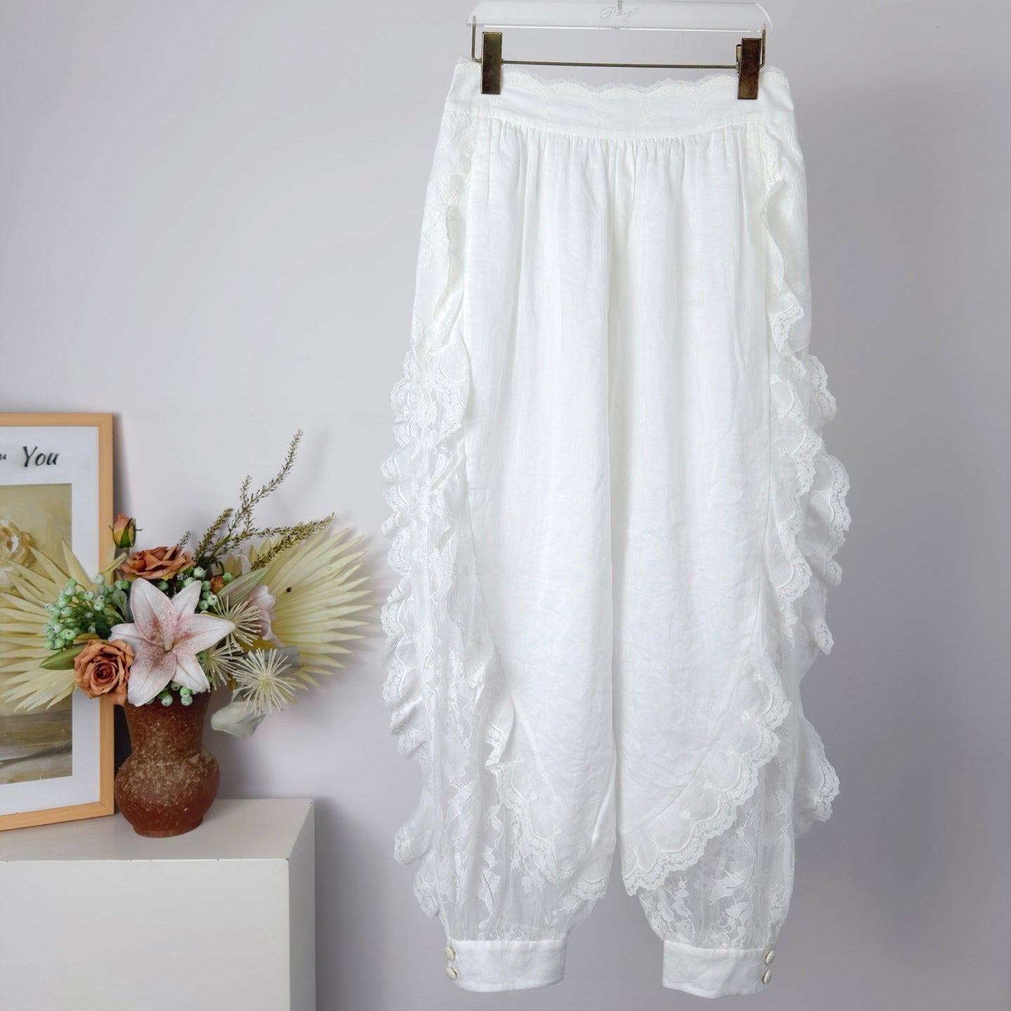 ZIMMERMANN 26S LACE RUFFLE BLOOMER PANTS 237