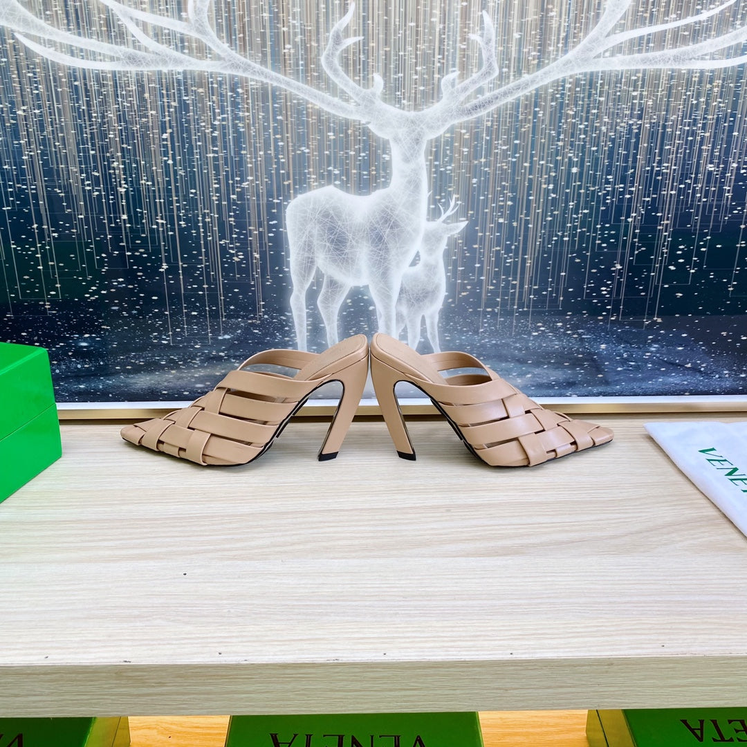 ALFIE LEATHER HIGH MULES IN CAMEL BEIGE CALFSKIN WITH WOVEN DESIGN