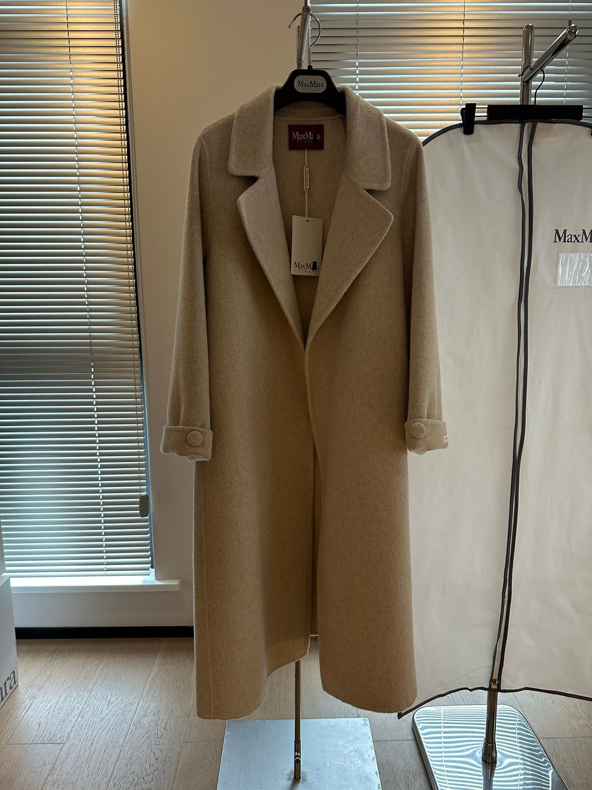 MAX MARA 25S CASHMERE COAT 201