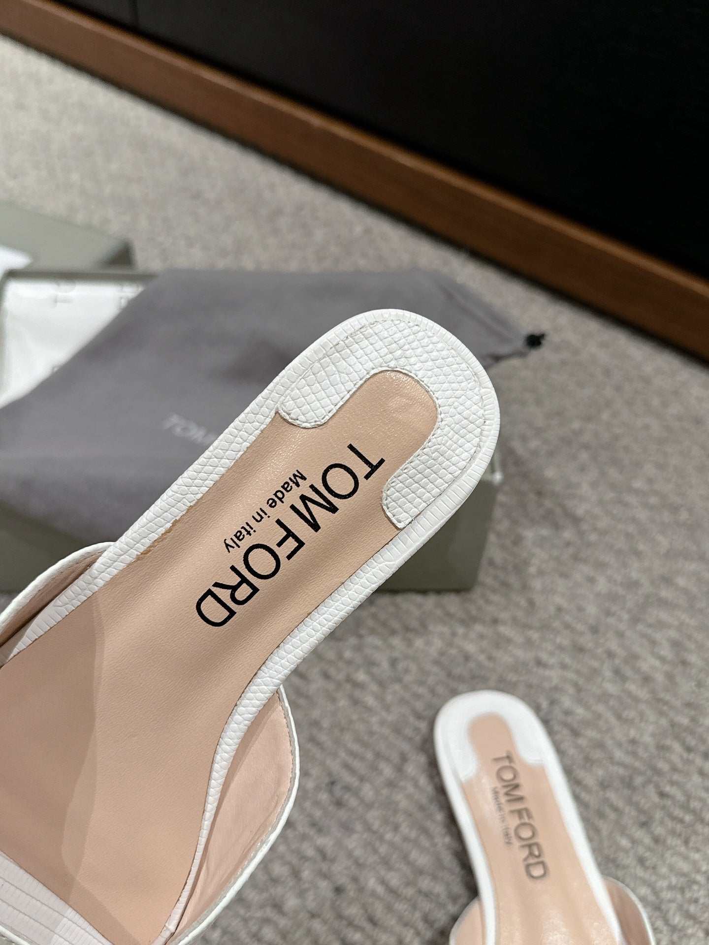 WHITNEY SLIDE IN WHITE CROCODILE LEATHER