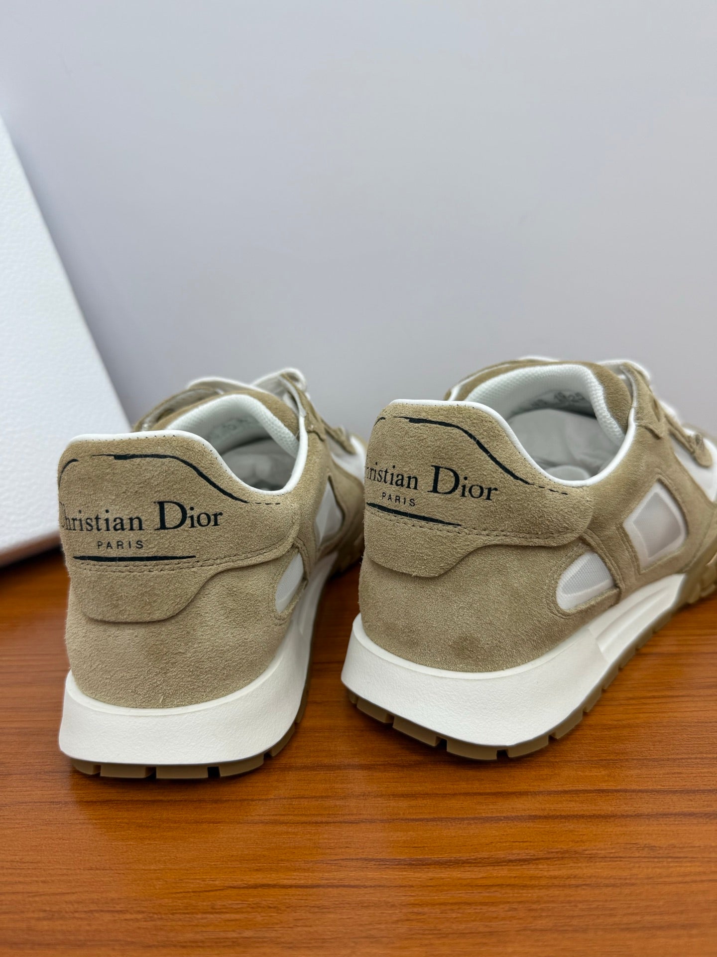 DIOR 26S SNEAKERS IN WHITE AND LIGHT BROWN SUEDE AND FABRIC