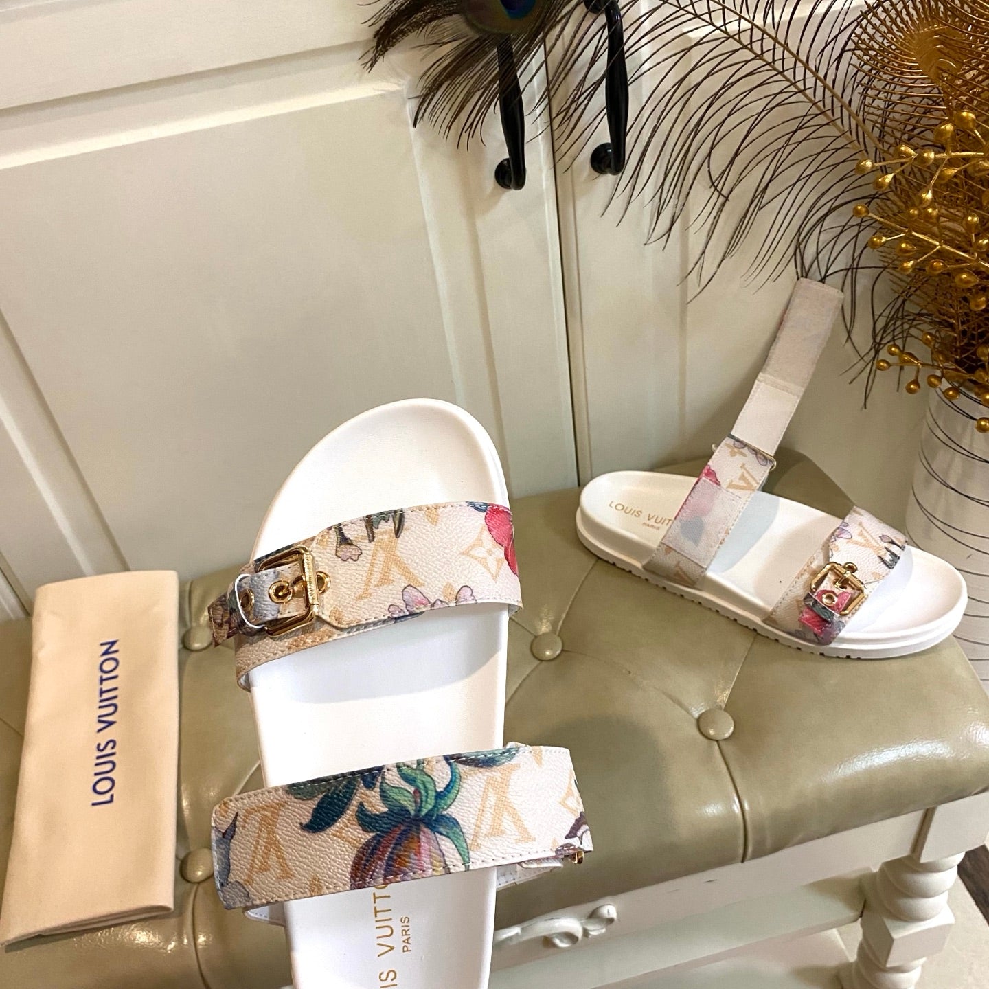 LV 26S TWO-STRAP SANDALS IN MULTICOLOR MONOGRAM CANVAS WITH FLORAL PRINT