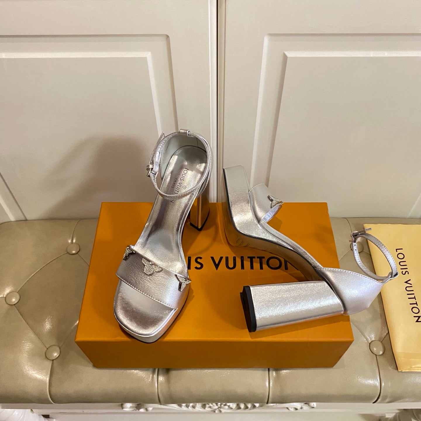 LV 26S HIGH-HEELED SANDALS 110 MM IN SILVER CALFSKIN