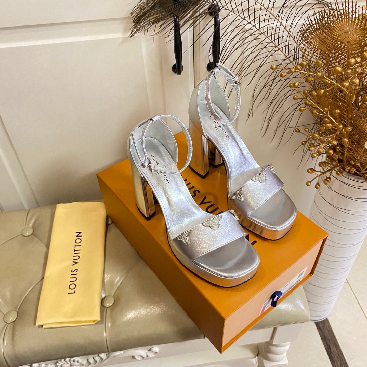 LV 26S HIGH-HEELED SANDALS 110 MM IN SILVER CALFSKIN