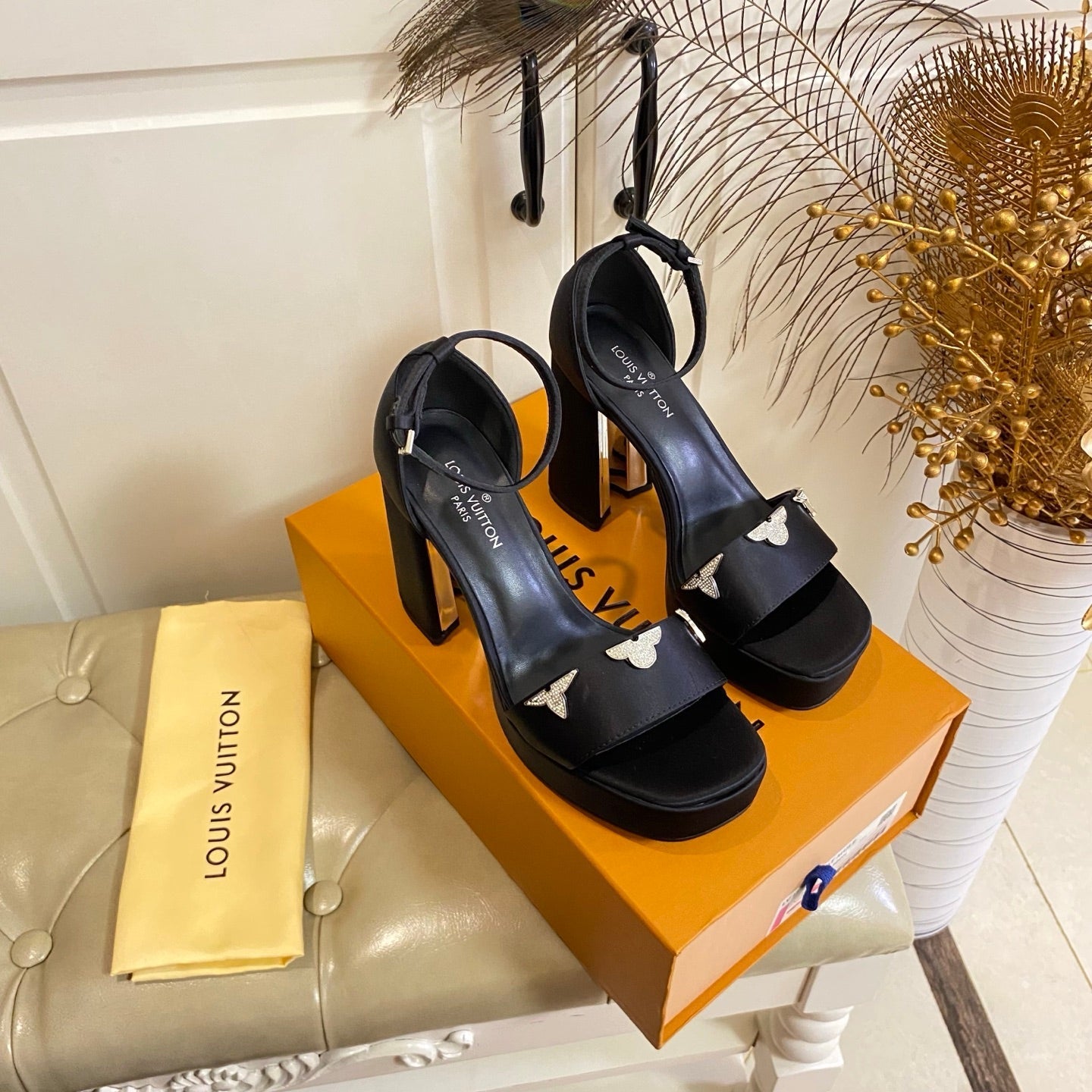 LV 26S HIGH-HEELED SANDALS 110 MM IN BLACK SATIN AND CALFSKIN