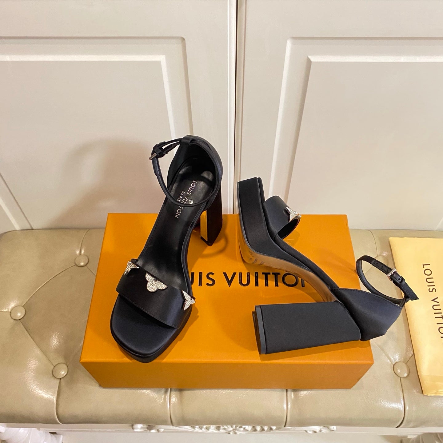 LV 26S HIGH-HEELED SANDALS 110 MM IN BLACK SATIN AND CALFSKIN