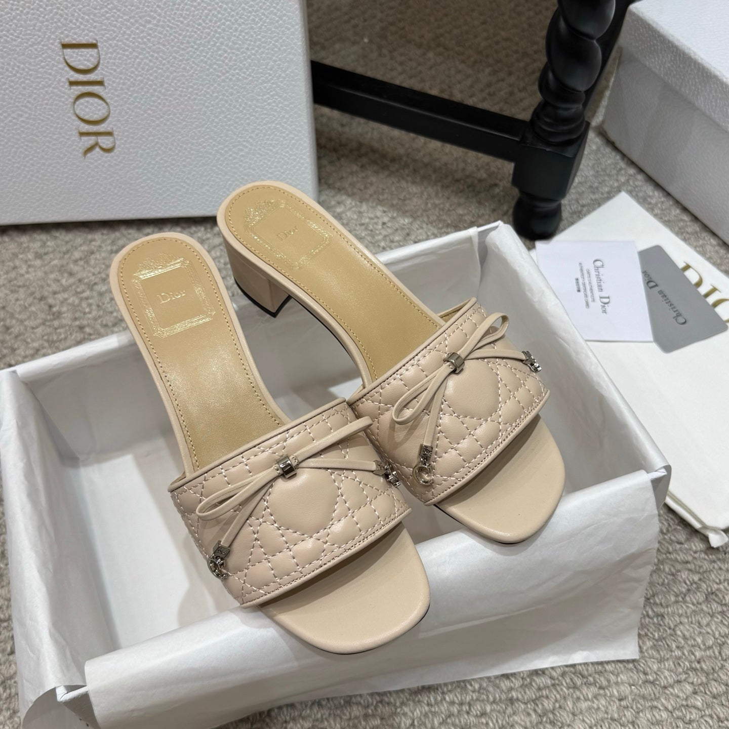 DIOR 26S HEELED MULES 45 MM IN BEIGE QUILTED LAMBSKIN SILVER HARDWARE