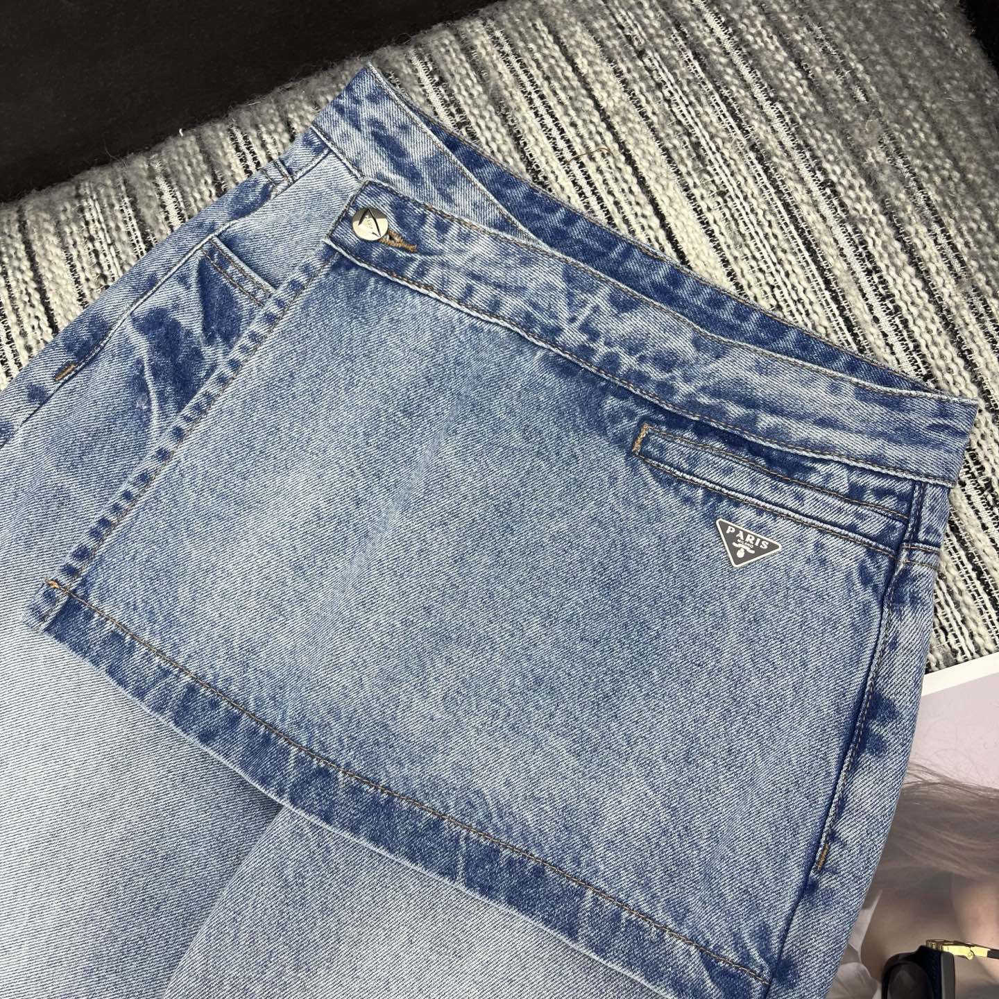 PRADA 26S WIDE-LEG JEANS 1059
