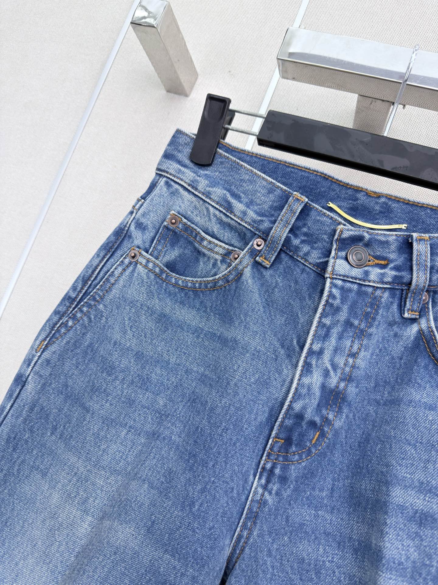 YSL 26S WIDE-LEG JEANS 472