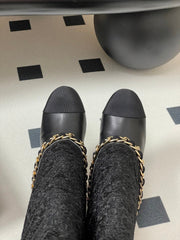 CC FLORAL BOOTS 60MM IN BLACK CALFSKIN WITH GOLD CHAIN