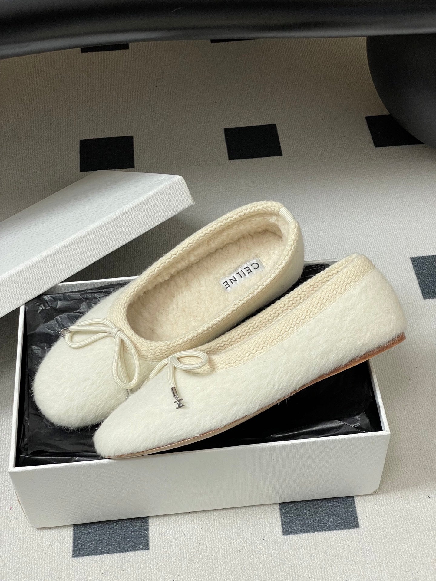 CELINE 26S BALLET FLATS IN WHITE WOOL WITH BOW STYLE 2