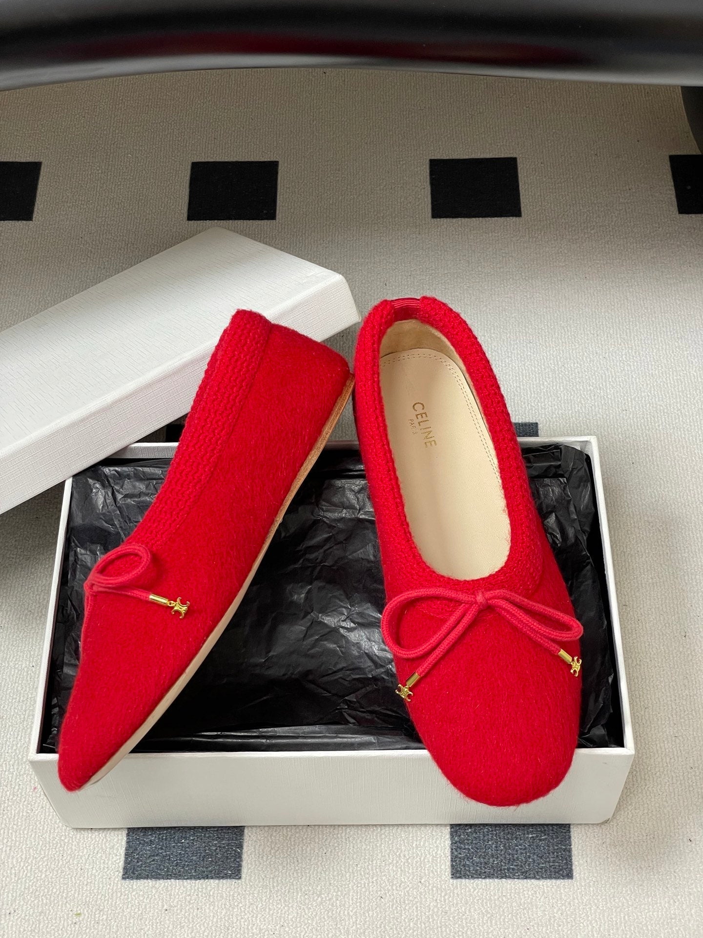 CELINE 26S BALLET FLATS IN RED WOOL WITH BOW