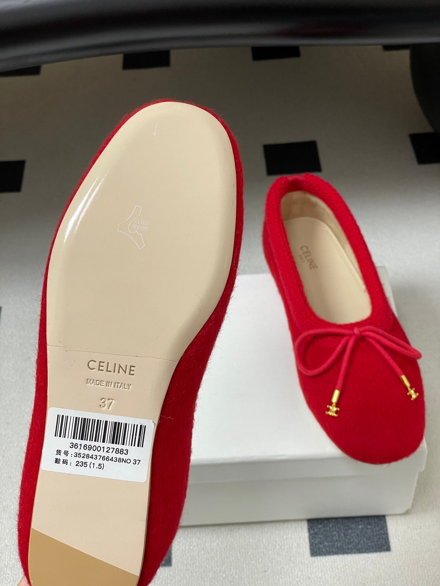 CELINE 26S BALLET FLATS IN RED WOOL WITH BOW