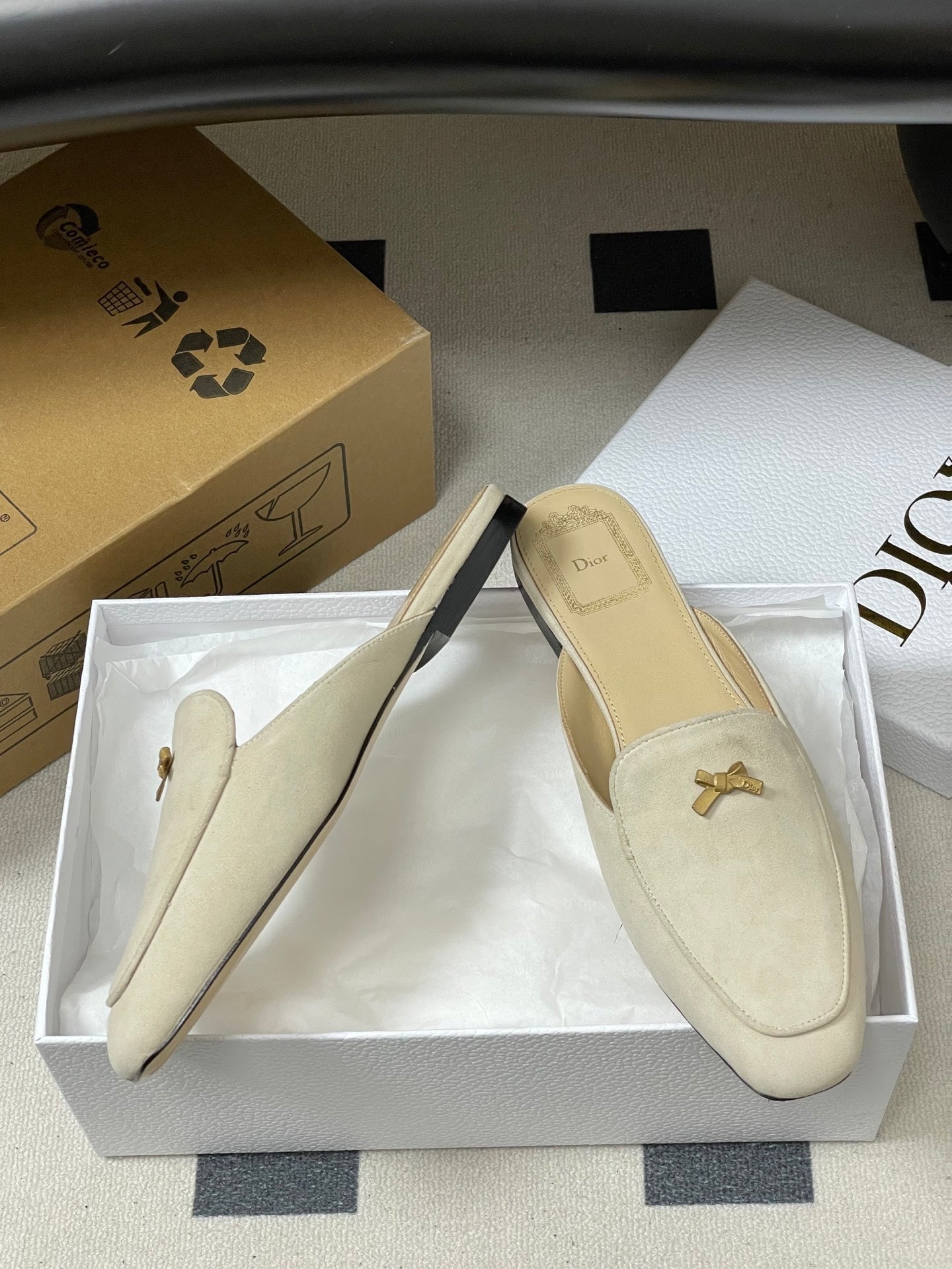 DIOR 26S MULES IN BEIGE SUEDE WITH BOW
