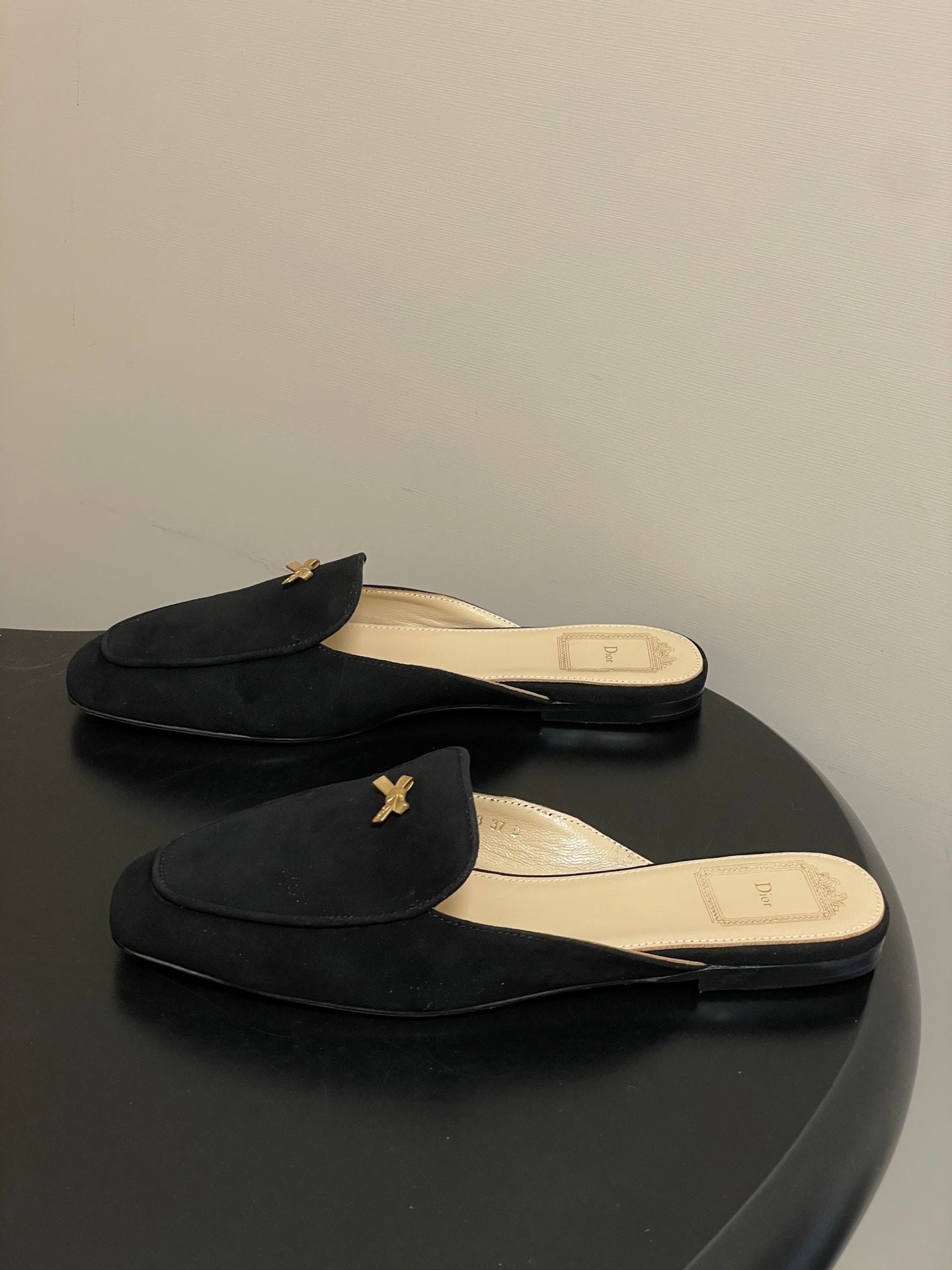 DIOR 26S MULES IN BLACK SUEDE WITH BOW