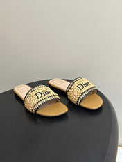 DIOR 26S FLAT SLIDE SANDALS IN BEIGE RAFFIA