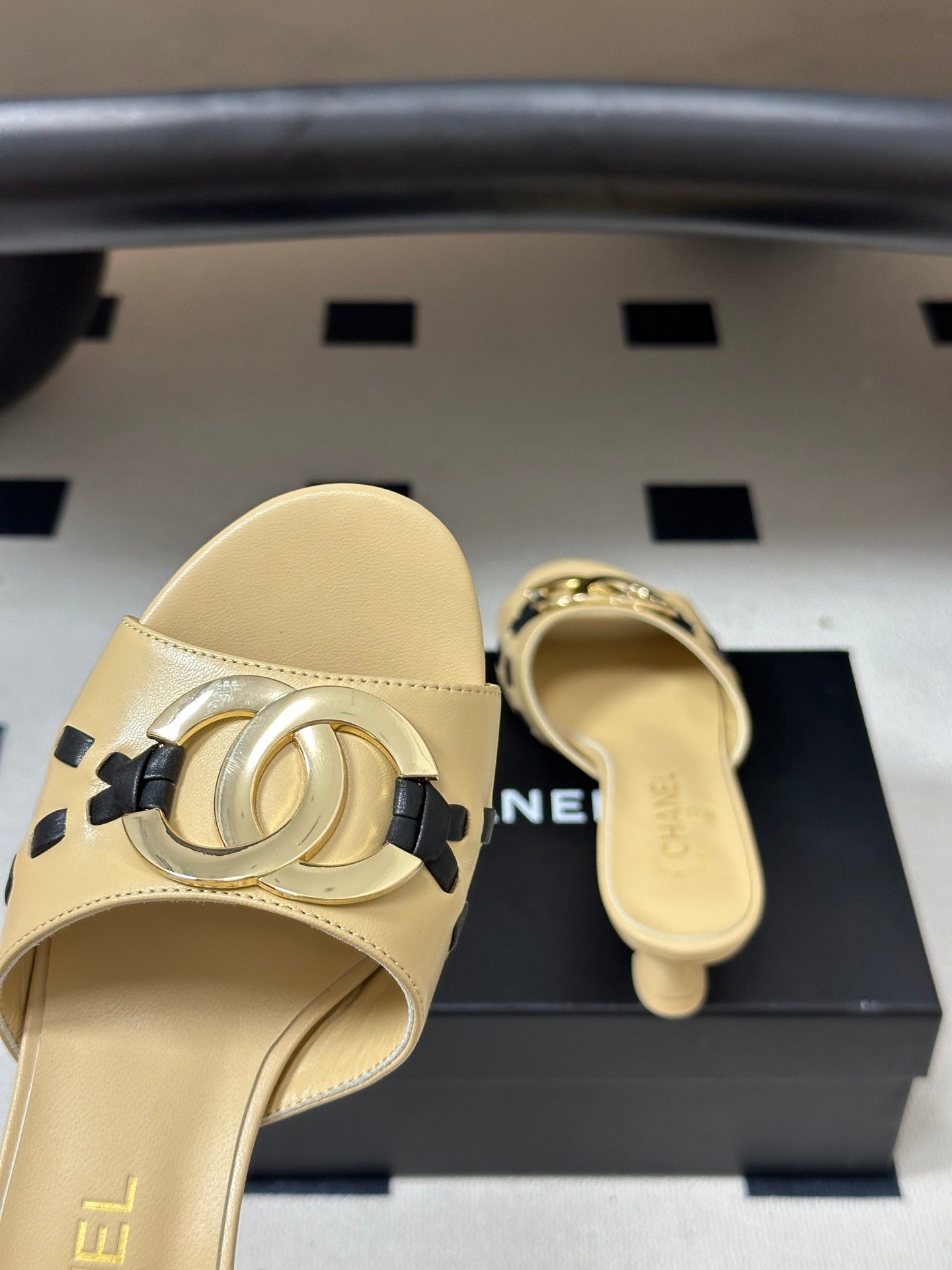 CHANEL 26S HIGH HEEL MULE IN BEIGE LAMBSKIN WITH GOLD TONE CC LOGO