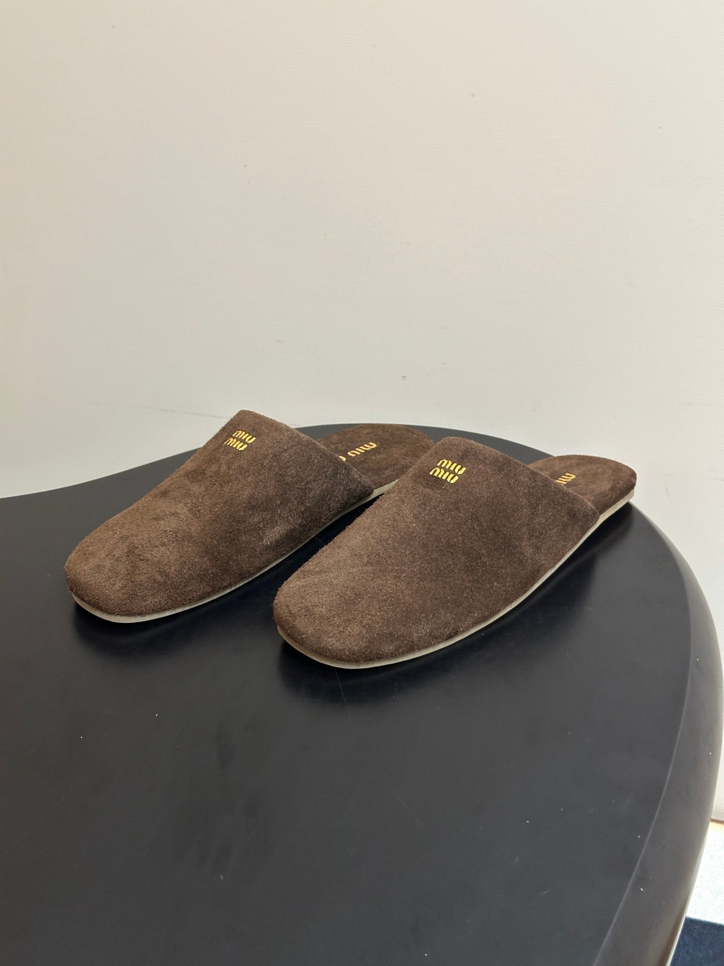 MIUMIU 26S MULE LOAFERS IN DARK BROWN SUEDE LOGO