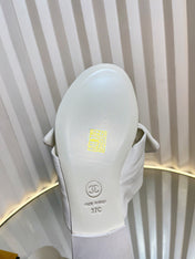 LACE SANDALS IN WHITE CALFSKIN
