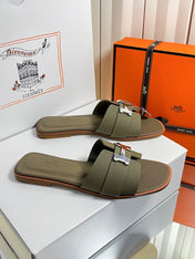 HM 26S ORAN SANDALS IN OLIVE BROWN EPSOM CALFSKIN SILVER HARDWARE