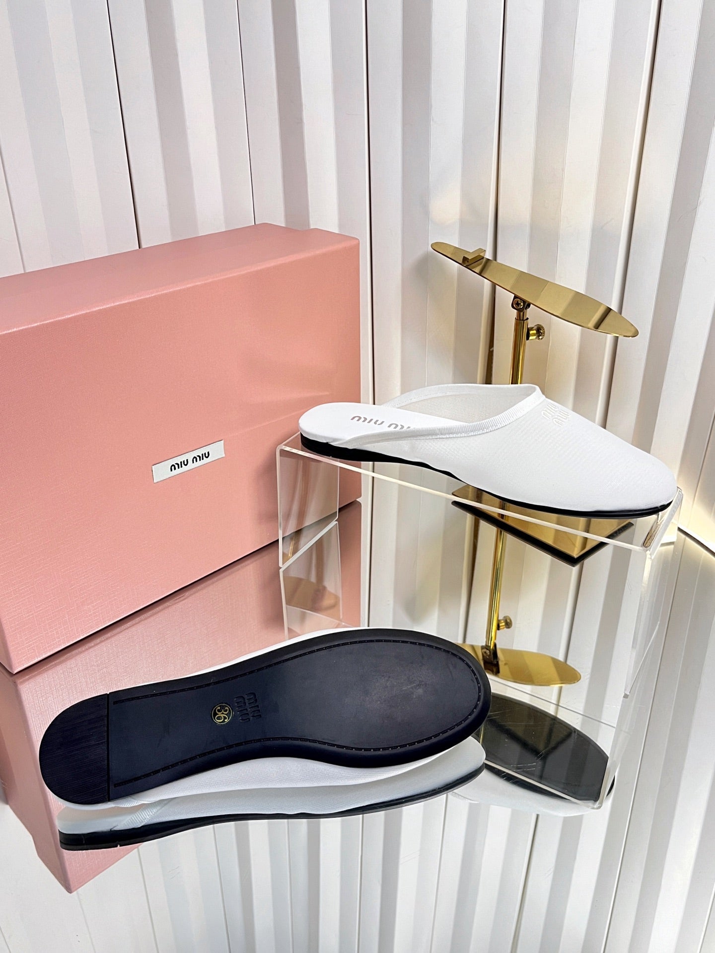 MIUMIU 26S FLAT MULES IN WHITE FABRIC AND LEATHER