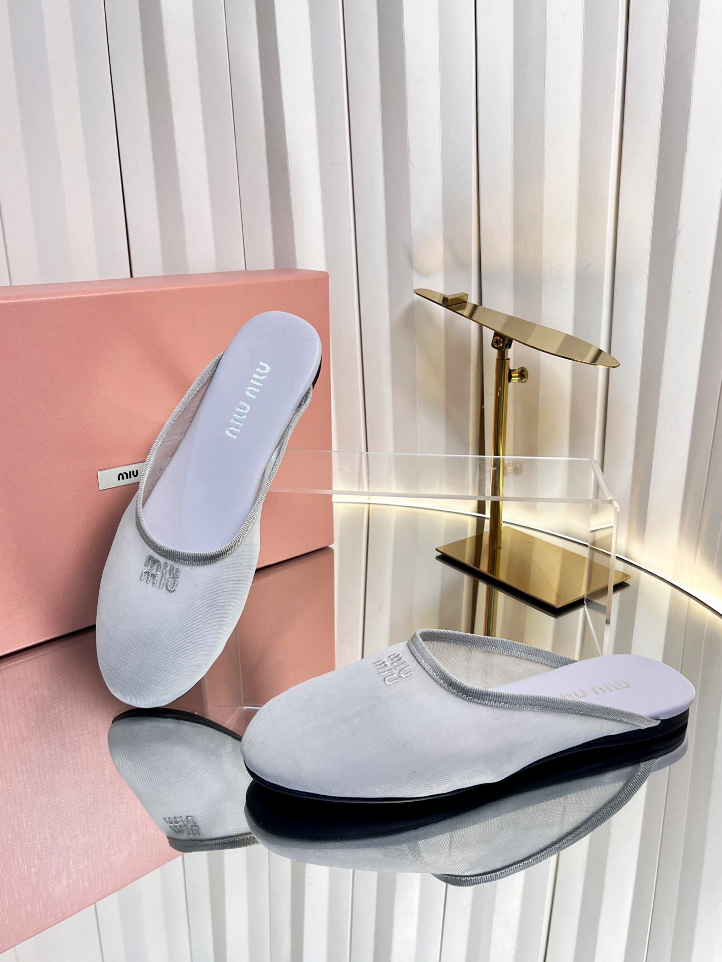 MIUMIU 26S FLAT MULES IN GREY FABRIC AND LEATHER