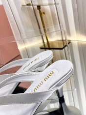 MIUMIU 26S THONG HEELED SANDALS 50 MM IN WHITE LAMBSKIN AND SATIN